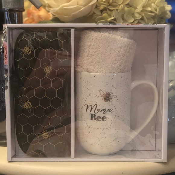 Mama Bee Boxed Gift Set
